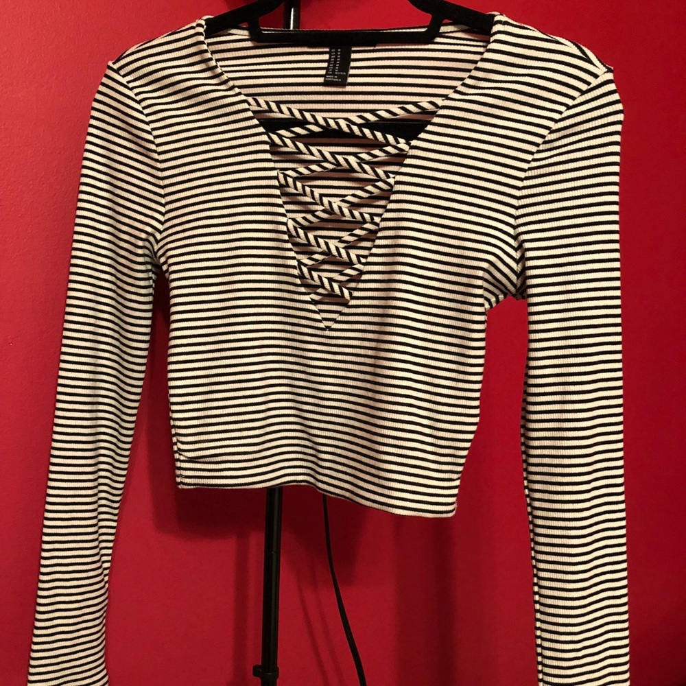 Cropped Long Sleeve Shirt